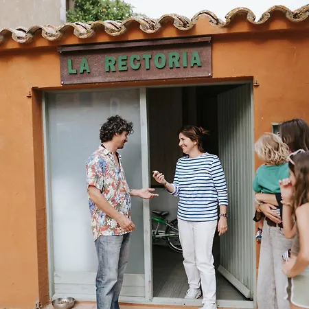 En La Rectoria De Regencos